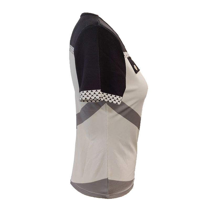 bcd30bc0deedecd10bc9d130614ff831